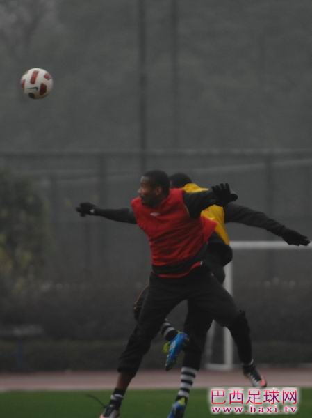 2_201201192217581tV4q.jpg
