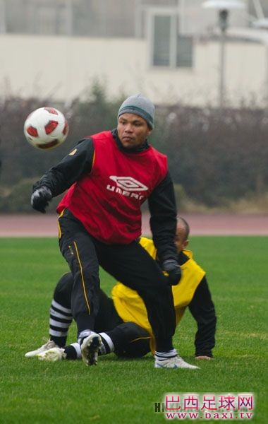 2_2012011922163412Zds.jpg