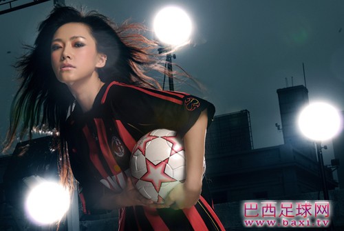 ac米兰女球迷2.jpg