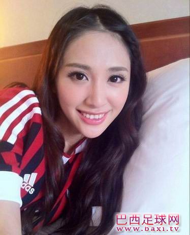 米兰女球迷2.jpg