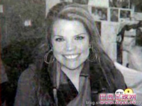 艾米（Amy Victoria），33岁，中学教师。2010年她投案自首，供认自己和一名14岁男生保.jpeg
