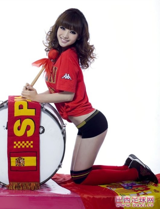 足球宝贝柳岩变西班牙守护女神3.jpeg