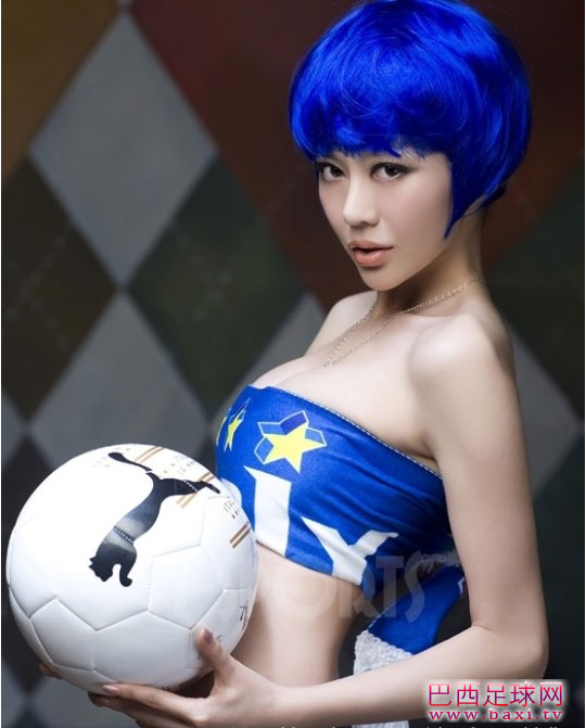 意大利蓝色妖姬足球宝贝2.png