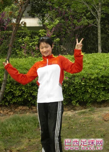 吴静钰1.jpeg