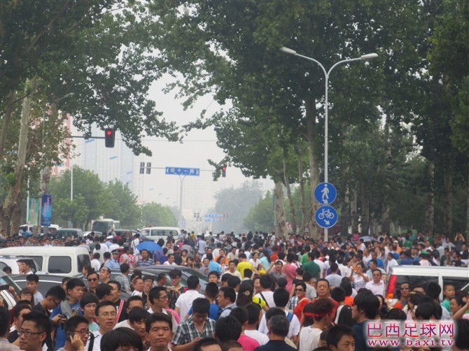 psbCA477GAX.jpg