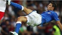 尤文欲先租1年后400万买断佩鲁索