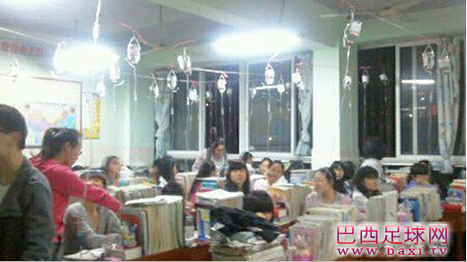 湖北“吊瓶班”无一人考上重点大学 校方：至今仍在反思
