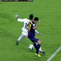 阿斯报：裁判漏判厄齐尔伊涅斯塔各一点球