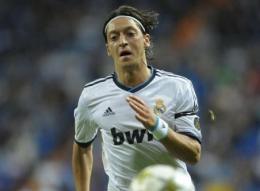 厄齐尔：西媒言辞偏激，没理由离开皇马