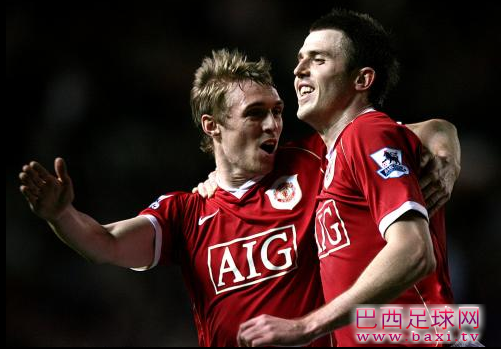 隐身侠破茧成蝶 卡里克当空飞舞.png