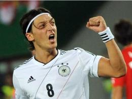 厄齐尔：不能理解小猪对国家队的批评