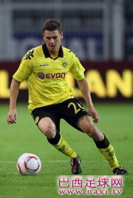 经纪人证实，皇马千万报价皮什切克