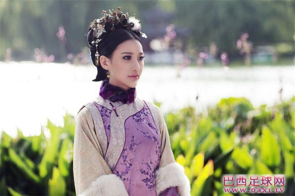 郑邱芊变身足球宝贝18.jpg
