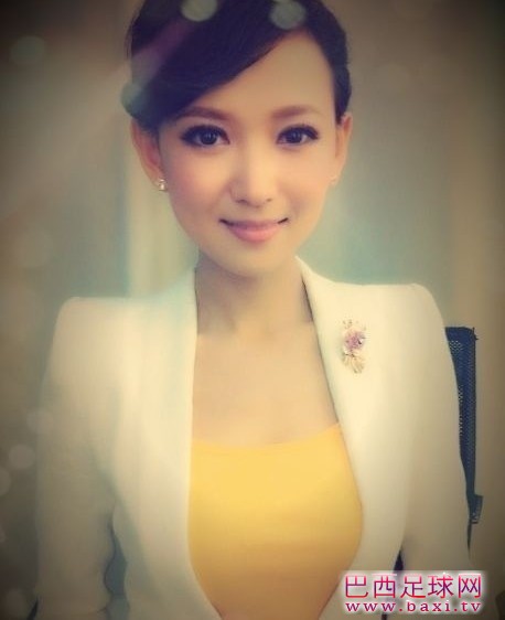 杜威女友亚丽照片