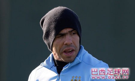 特维斯抨击内维尔：不要一心多用