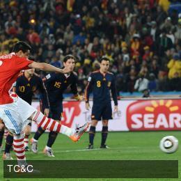 阿斯顿维拉欲与尤文争夺卡多佐