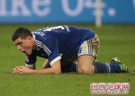 米兰欲引进希腊国脚中卫帕帕多普洛斯