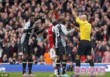 加里-内维尔：红牌不能成为热刺输球的借口