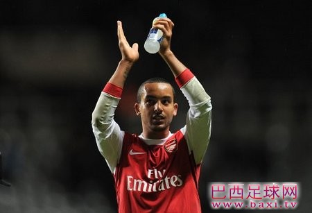 威尔希尔希望沃尔科特能够留在阿森纳