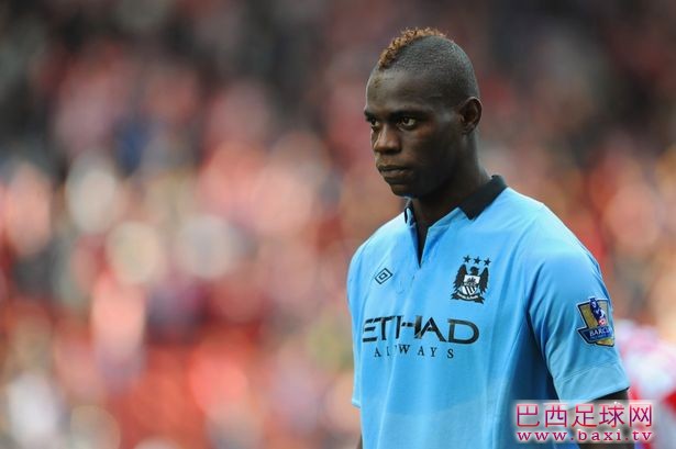 斯托克城球迷因对巴洛特利种族歧视遭重罚