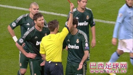 卡西利亚斯：点球红牌制约皇马发挥