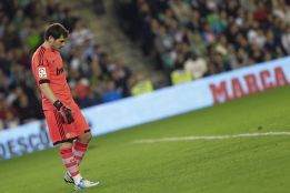 卡西：皇马有时应该在场上表现出愤怒