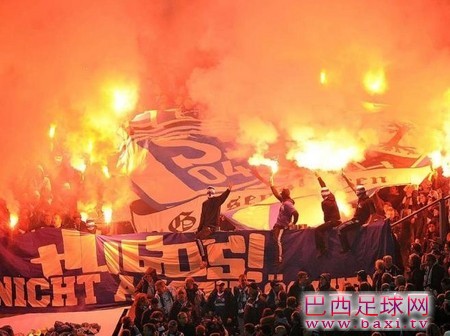 图片报：沙尔克球迷阻止本方极端分子