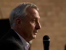 克鲁伊夫：瓜帅受人尊重，博斯克是绅士