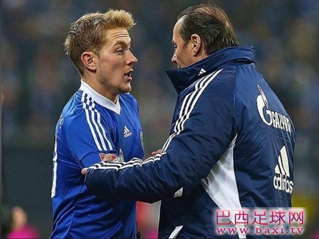 图片报：沙尔克04陷入球星危机