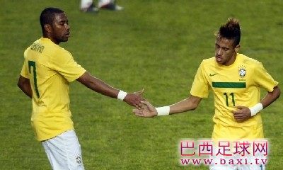 内马尔召唤罗比尼奥加盟桑托斯