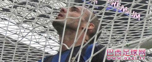 斯内德：我不会接受国米的降薪合同