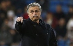 穆帅暗示梅西将获金球：你们知道谁会得奖