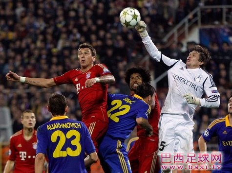 鲁梅尼格：欧冠小组第一是拜仁的目标