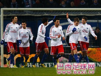 鲁德内夫梅开二度，汉堡2-0完胜霍芬海姆