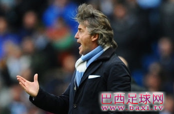 曝曼乔被孤立:球员嫌弃球迷倒戈