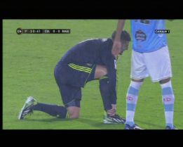 本泽马右脚踝扭伤，详情未知