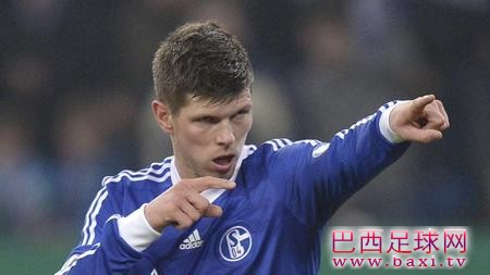 图片报：沙尔克提高报价，亨特拉尔续约在即