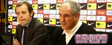 巴萨体育总监：主帅还是比拉诺瓦