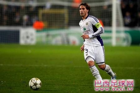 传：安德莱赫特为利物浦猎物标价835万