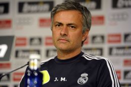 穆帅赛前新发：冬季无引援，卡卡仍留队