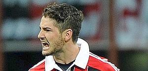 只差官方，科林蒂安1500万拿下帕托