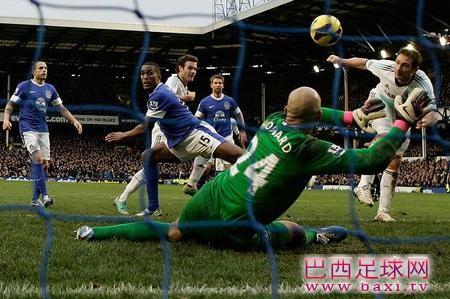 贝尼特斯：切尔西现在想的只是赢下一场比赛.jpg