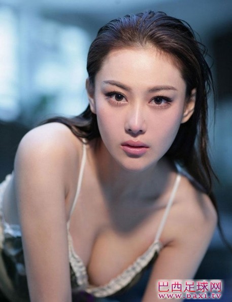 张馨予.jpg