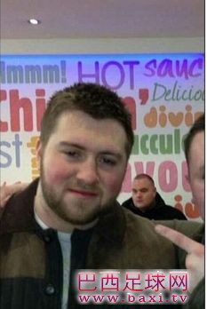 曼城天才无球可踢陨落 25岁发福大叔.jpg