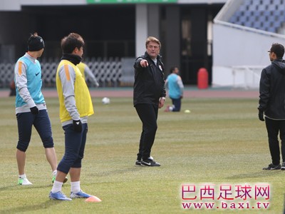 山东鲁能首次在奥体中心进行训练1.jpg