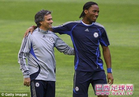 穆帅谈皇马欧冠对手：斯内德还是那斯内德 德罗巴老了.jpg