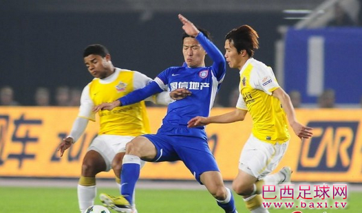 中超-萨利赫2球铁卫染红 舜天2度落后2-2平申鑫.png