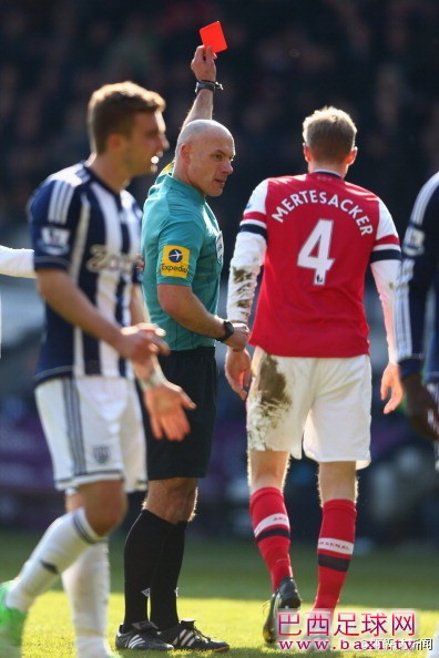 温格：点球红牌毫无问题.jpg