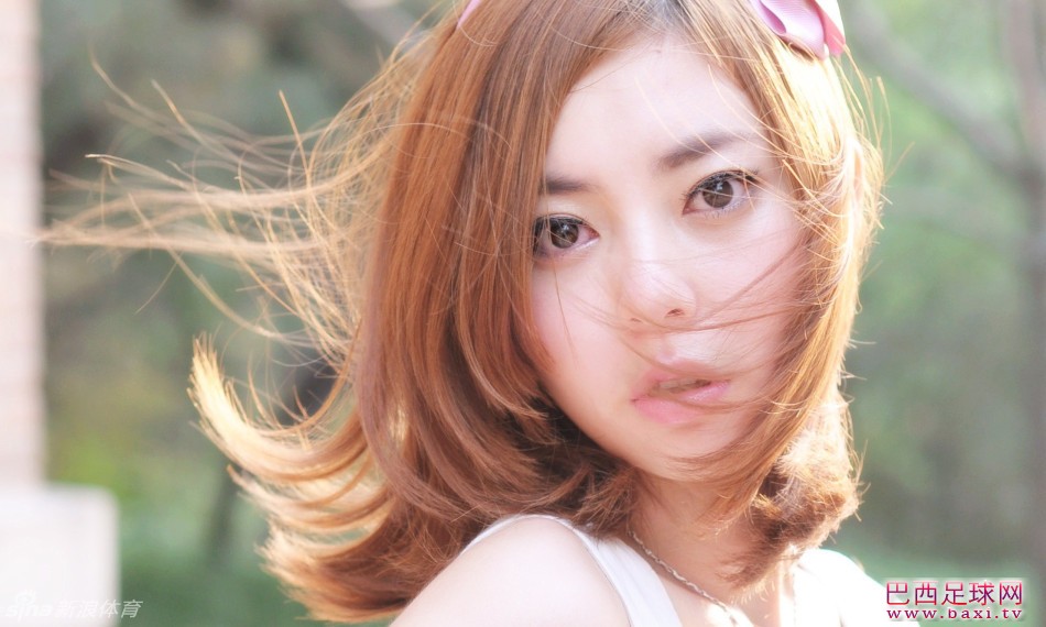 足球萌妹曲小白7.jpg