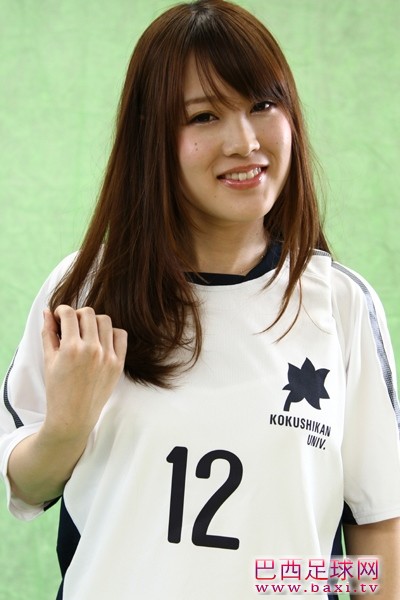 吉村彩.jpg